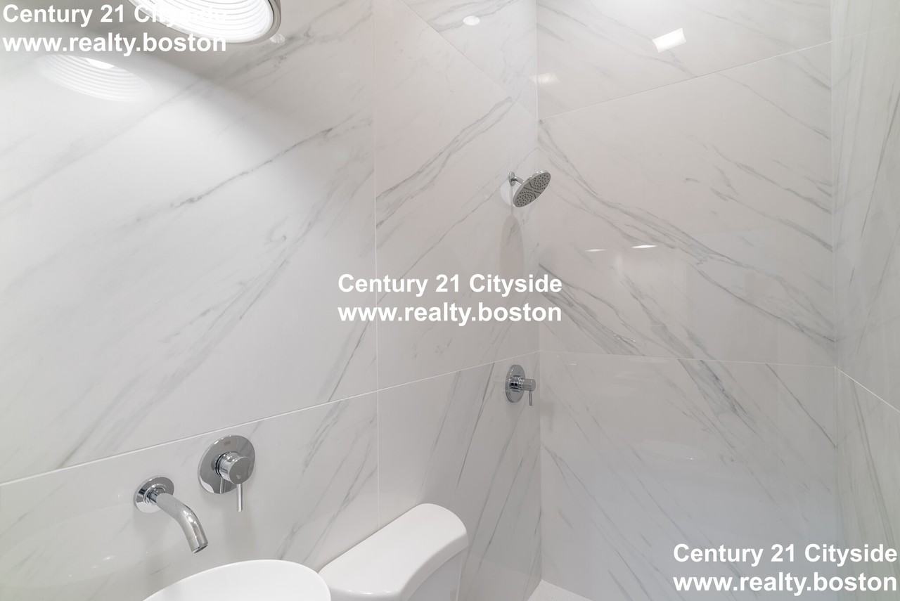 249 Marion St #2 - Photo 6 of 8