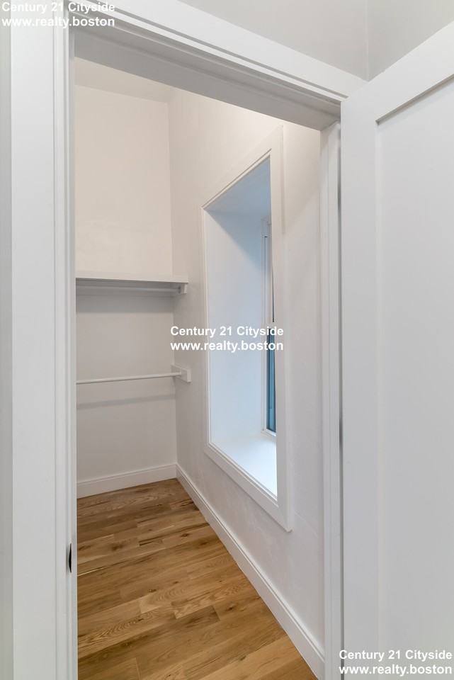 249 Marion St #2 - Photo 7 of 8