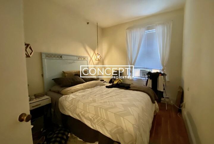 911 Boylston St #4B - Photo 2 of 4