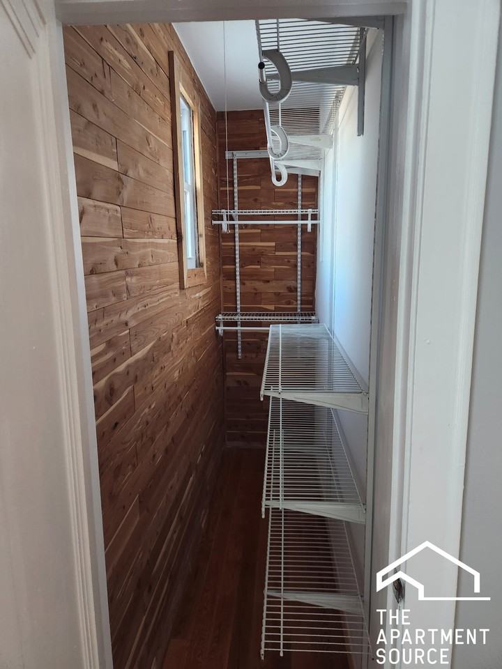 2838 W Addison St #2N - Photo 4 of 5