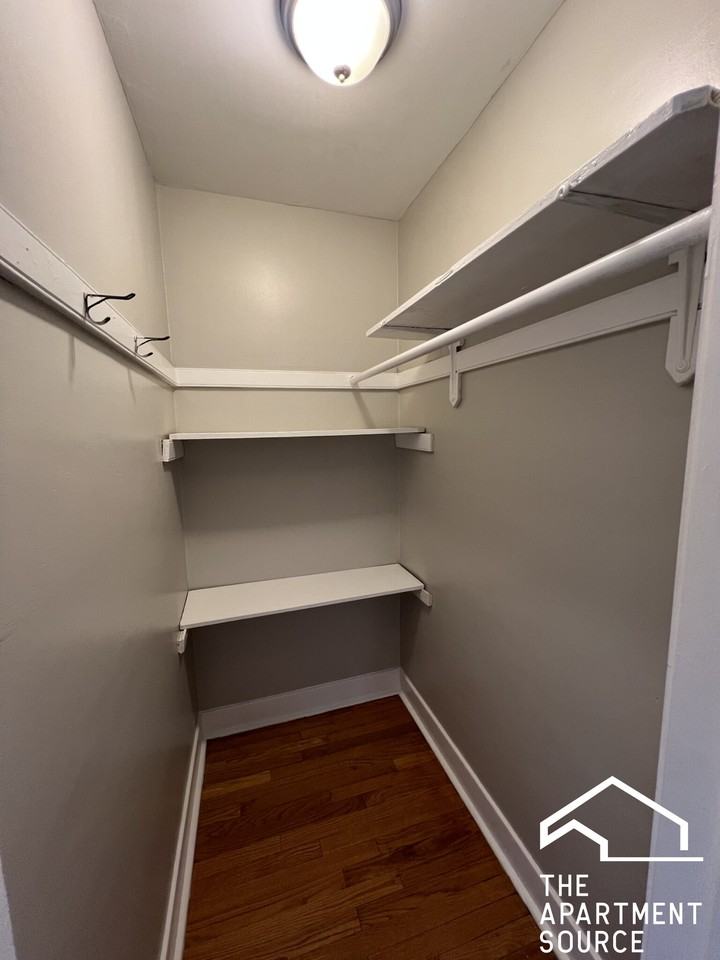 2140 Clarence Ave #2S - Photo 6 of 12