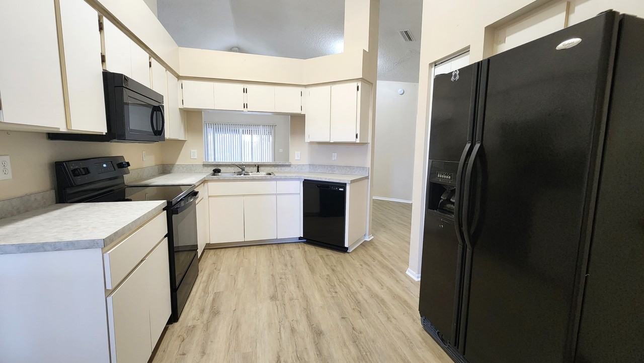 1633 Elk Spring Dr - Photo 6 of 16