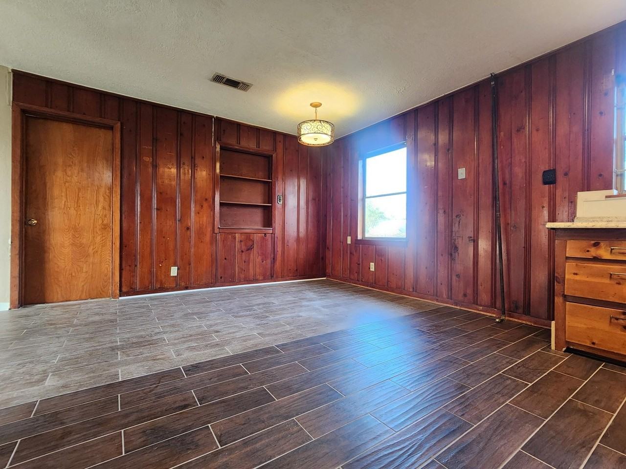 13001 Knollcrest St - Photo 7 of 18