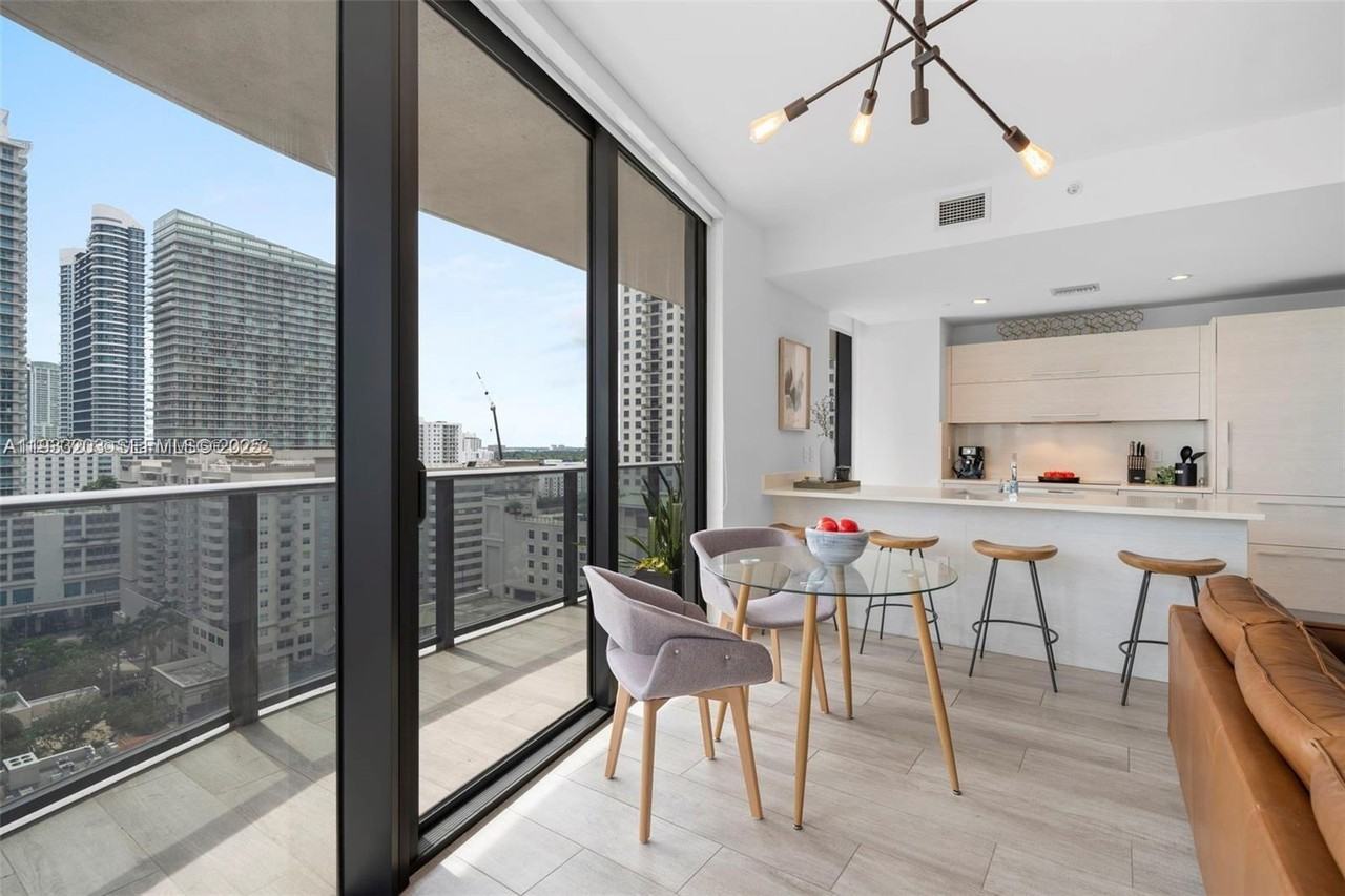 SW 10th St & S Miami Ave - Photo 4 of 22