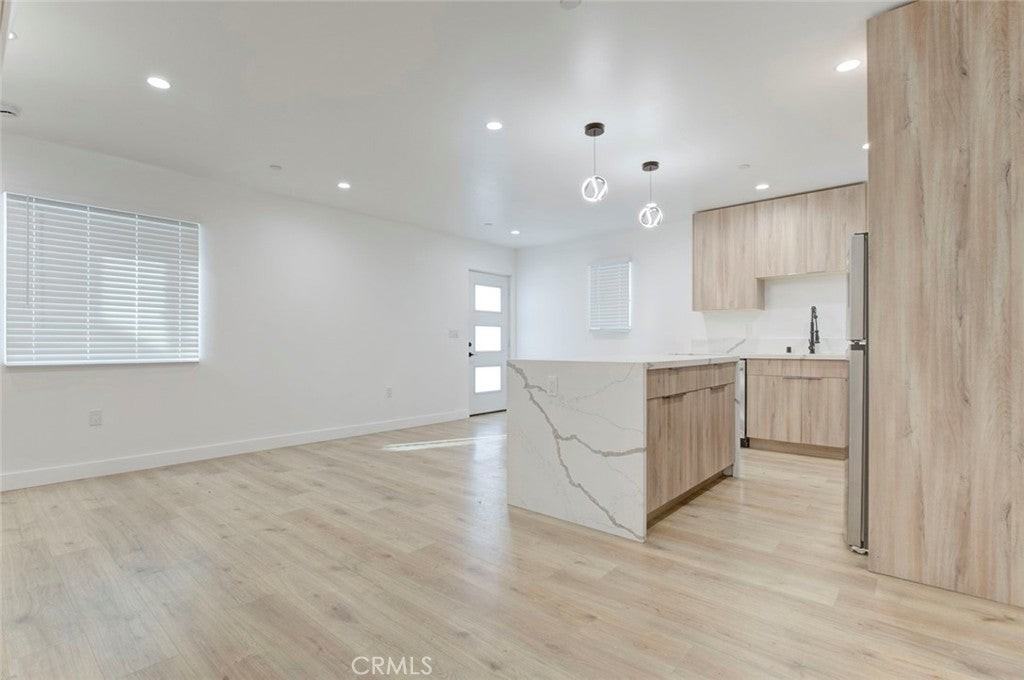 5650 Cartwright Ave - Photo 5 of 29