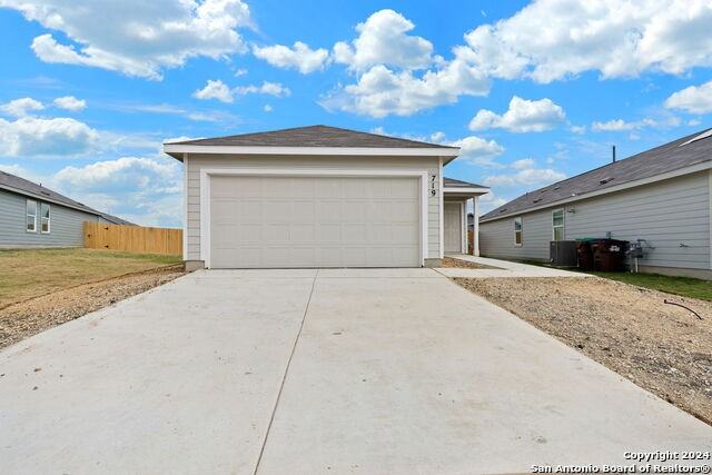 719 Grey Dove Trl - Photo 3 of 26