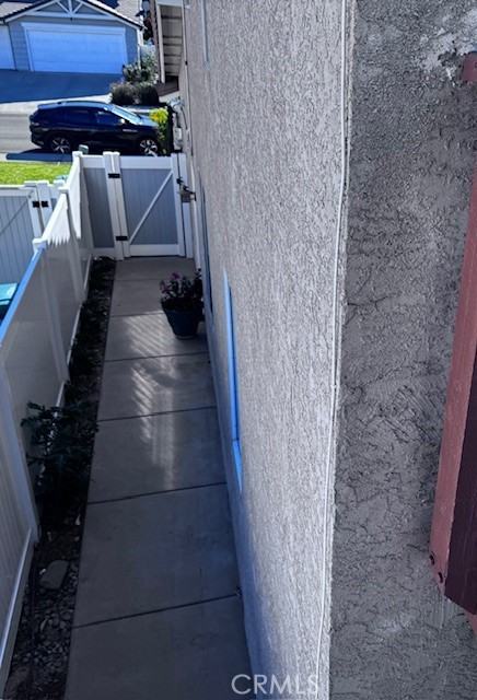 13126 Glandt Ct - Photo 3 of 12