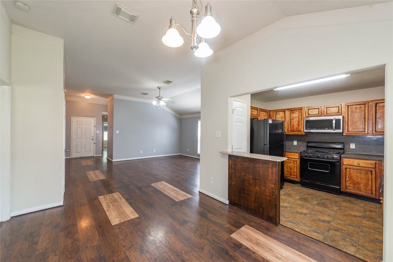 1915 Lingard Park Ct - Photo 5 of 20