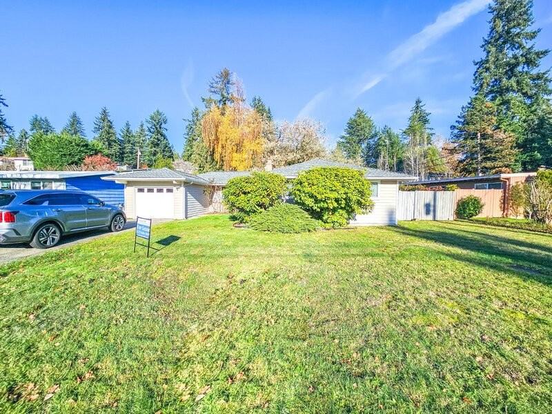 16204 Se 8th St - Photo 3 of 24