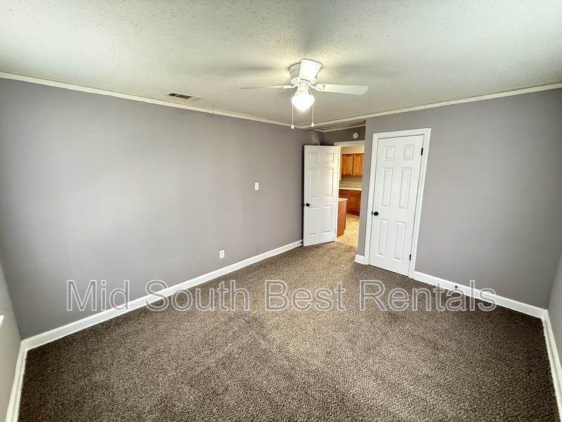 2654 Park Ave - Photo 7 of 15