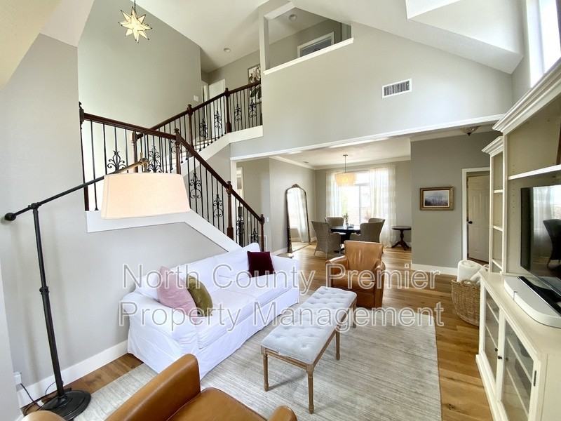 2767 Southampton Rd - Photo 6 of 22