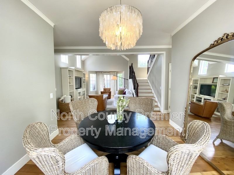 2767 Southampton Rd - Photo 7 of 22