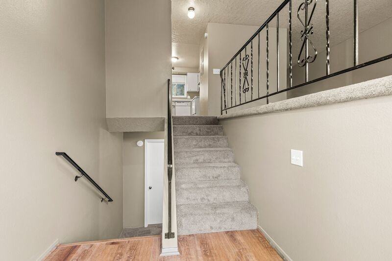 201 Se 176th Pl - Photo 2 of 18