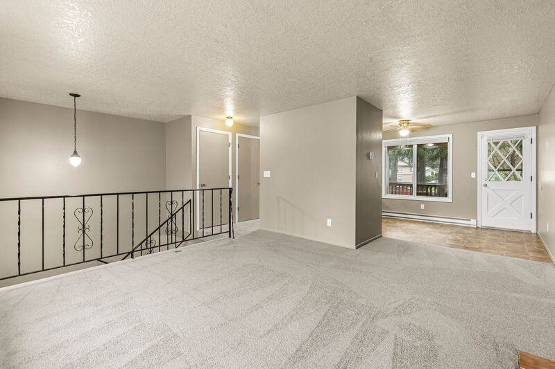 201 Se 176th Pl - Photo 3 of 18