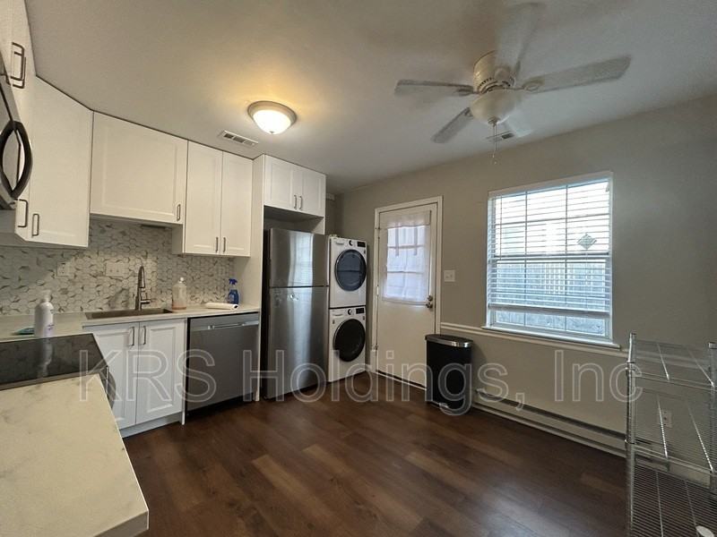 1701 Lafayette Blvd #B - Photo 6 of 7