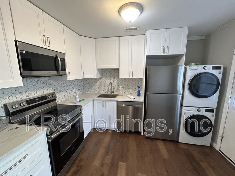 1701 Lafayette Blvd #B - Photo 7 of 7