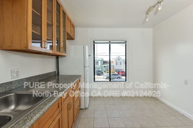 1910 32nd Ave - Photo 6 of 17