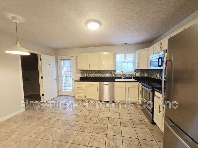 243 Ash Grove Dr - Photo 4 of 17