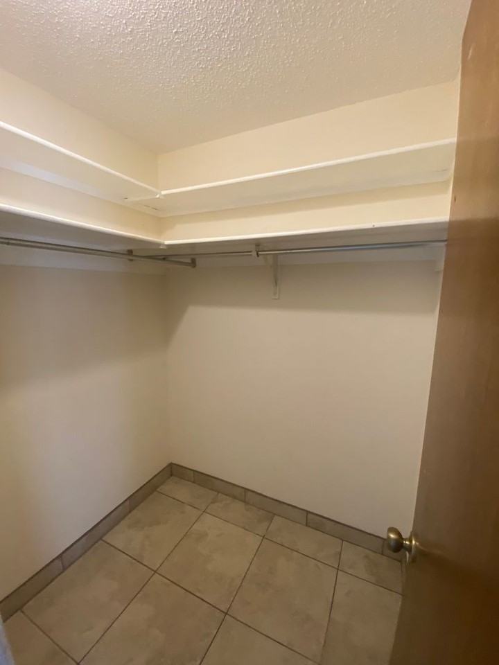 675 Frank Maes Ave - Photo 6 of 20