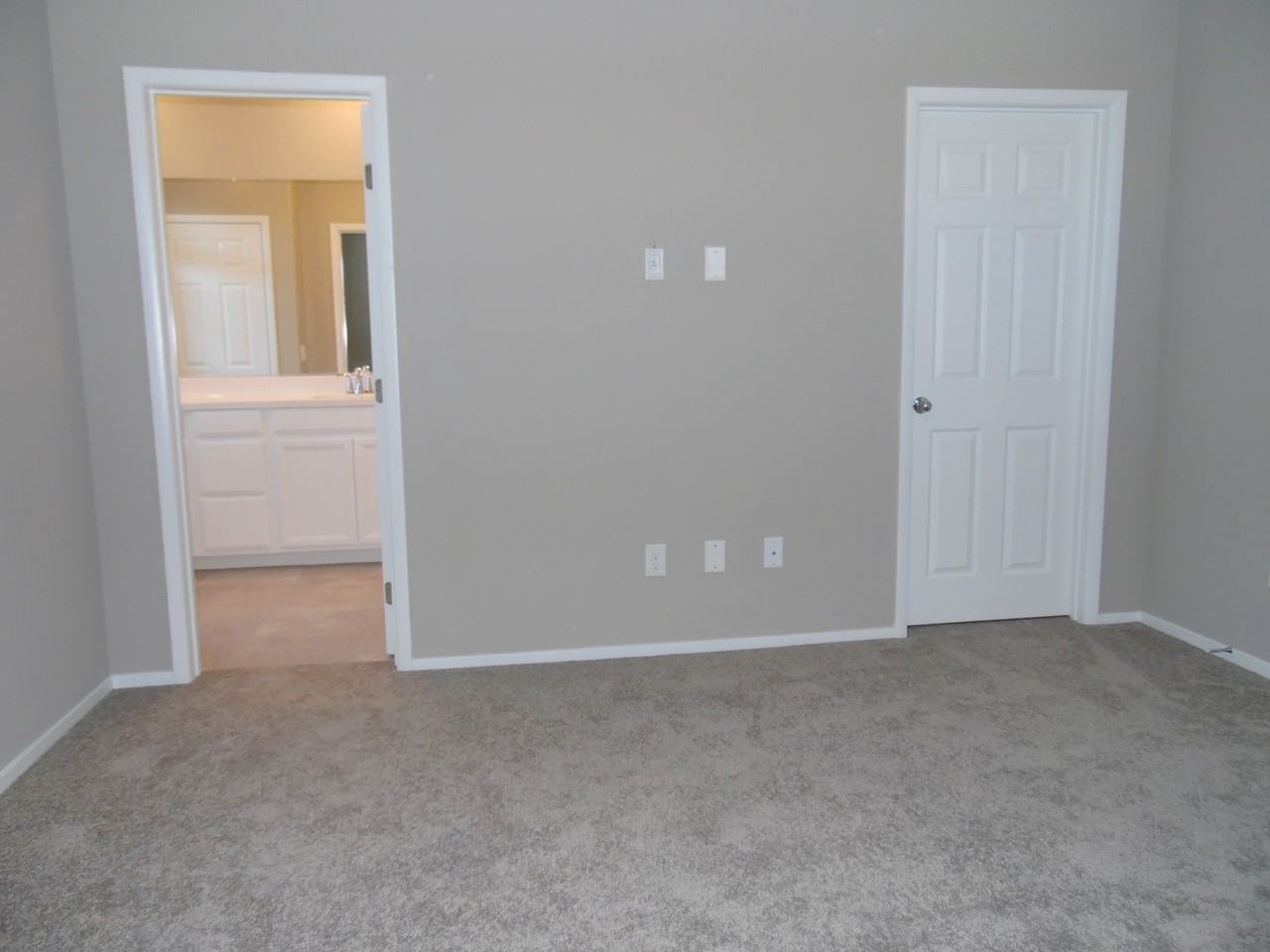 8485 Classique Ave #101 - Photo 6 of 25