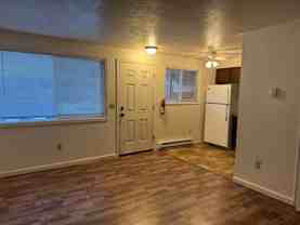 678-681: 119 E. Borah Ave. #1-4 - Photo 1 of 1