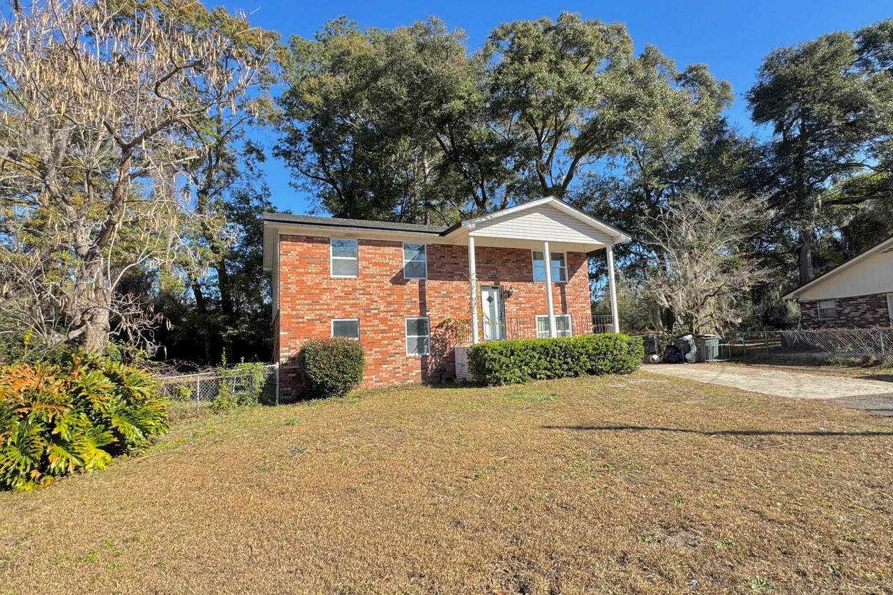 604 Maxwell St - Photo 4 of 10