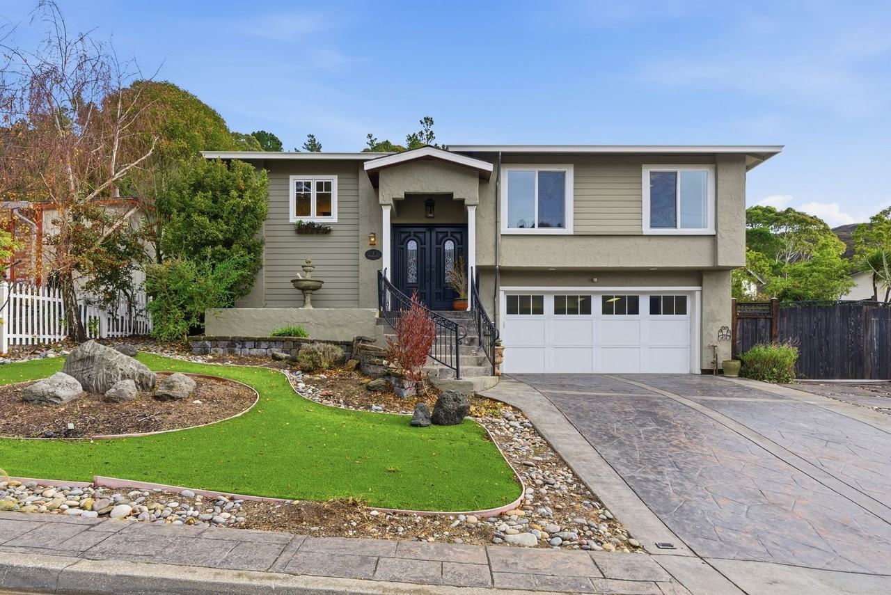 2 Buffalo Ct - Photo 3 of 50