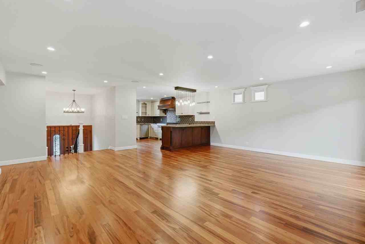 2 Buffalo Ct - Photo 6 of 50