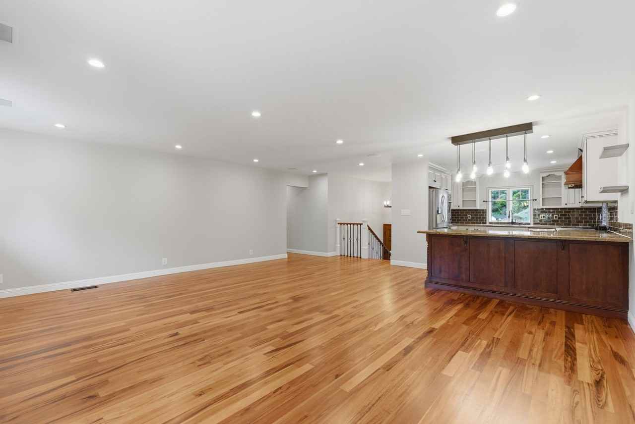 2 Buffalo Ct - Photo 7 of 50