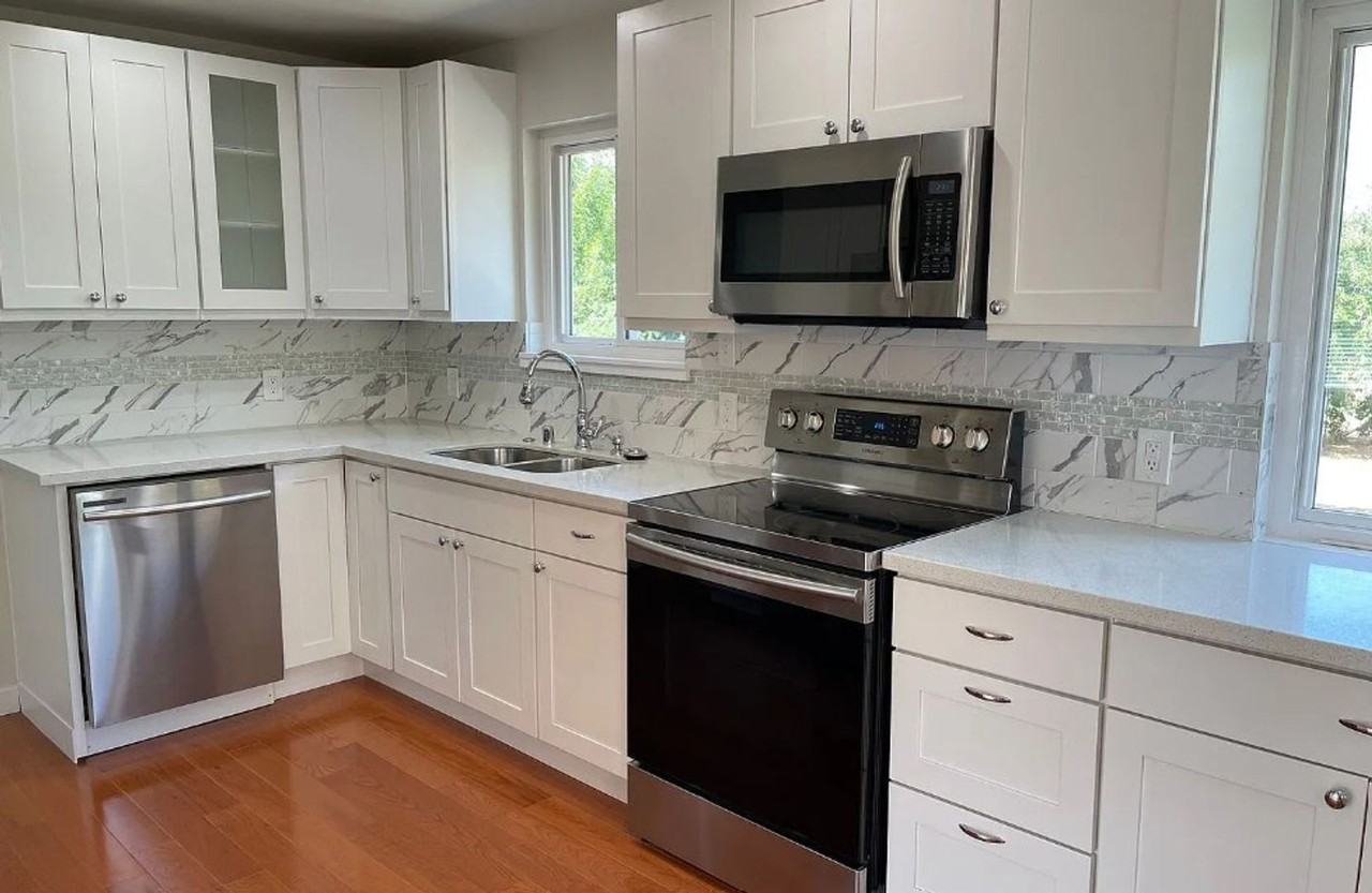 3524 S Austin St - Photo 2 of 18