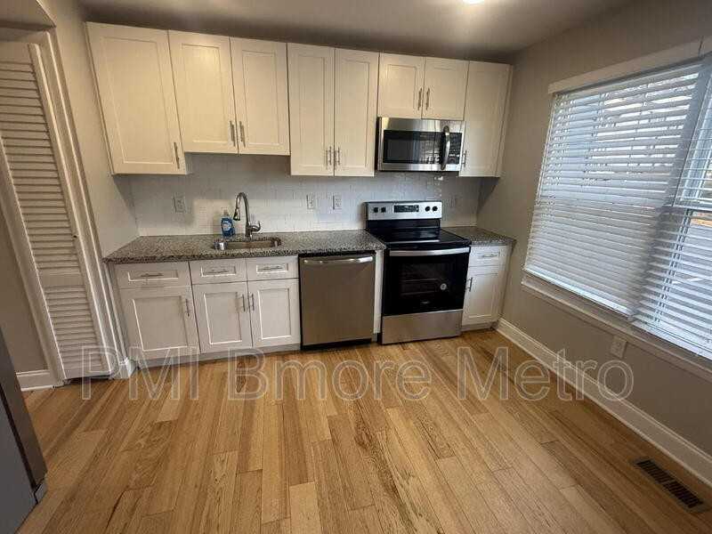 5 Bohn Ct - Photo 3 of 21