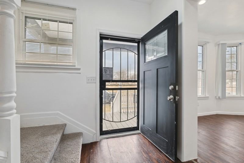 1478 Helen St - Photo 2 of 22