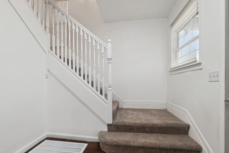 1478 Helen St - Photo 7 of 22