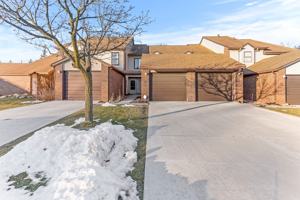 featured image of 6560 Ridgefield Cir #202