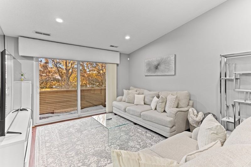 6560 Ridgefield Cir #202 - Photo 3 of 24