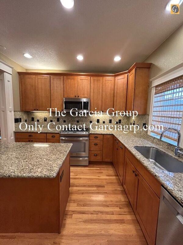 4720 Ne 26th Ave - Photo 2 of 44