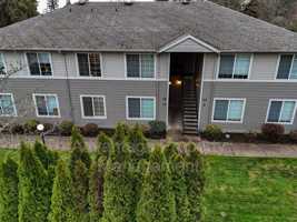 featured image of 739 Jackson St W #11