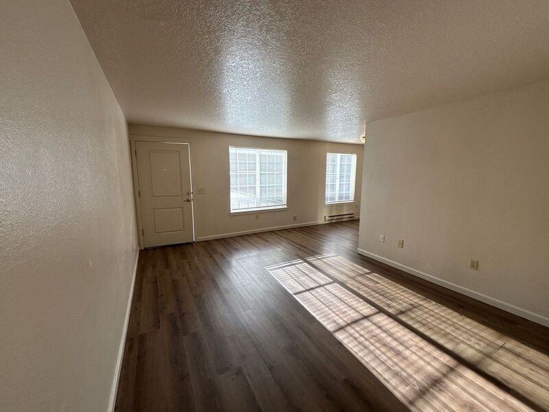 1005 Boedies Dr - Photo 4 of 20