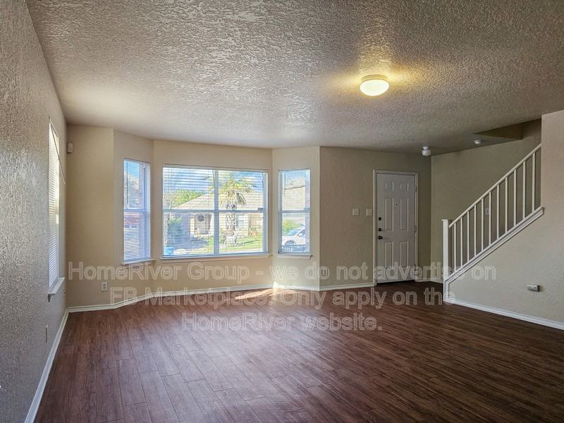 21930 Pelican Crk - Photo 6 of 22