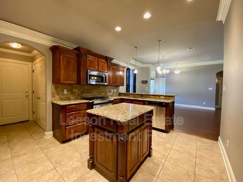 703 Fox Den - Photo 6 of 15