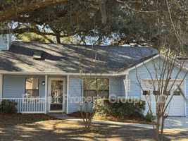 featured image of 1739 River Front Dr