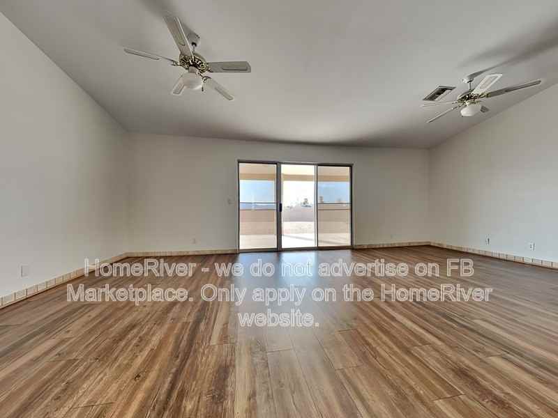 3229 Teal Ln - Photo 2 of 22