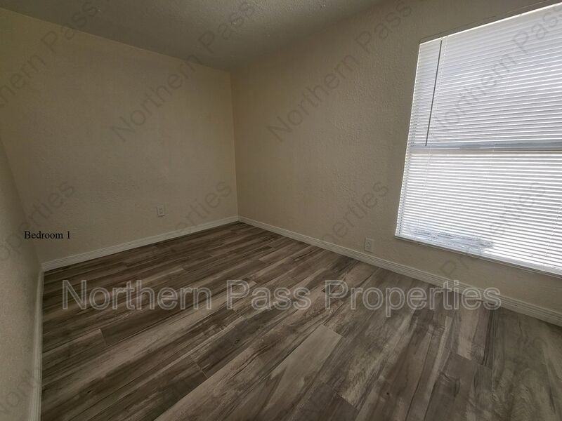 7143 N Loop Dr #E - Photo 5 of 12