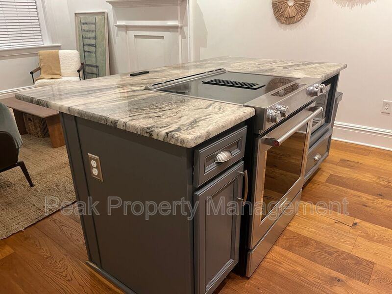 2101 E Franklin St #B - Photo 5 of 17