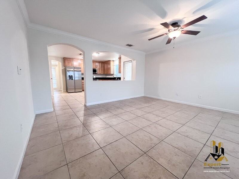 224 Loon Lake Ct - Photo 4 of 20