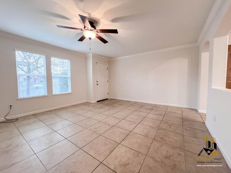 224 Loon Lake Ct - Photo 5 of 20