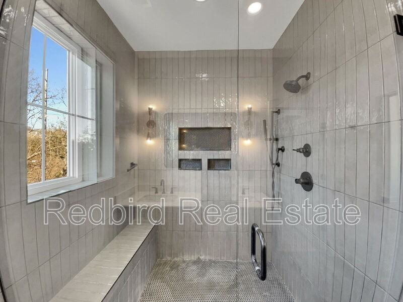 2048 Mckinley St - Photo 7 of 27