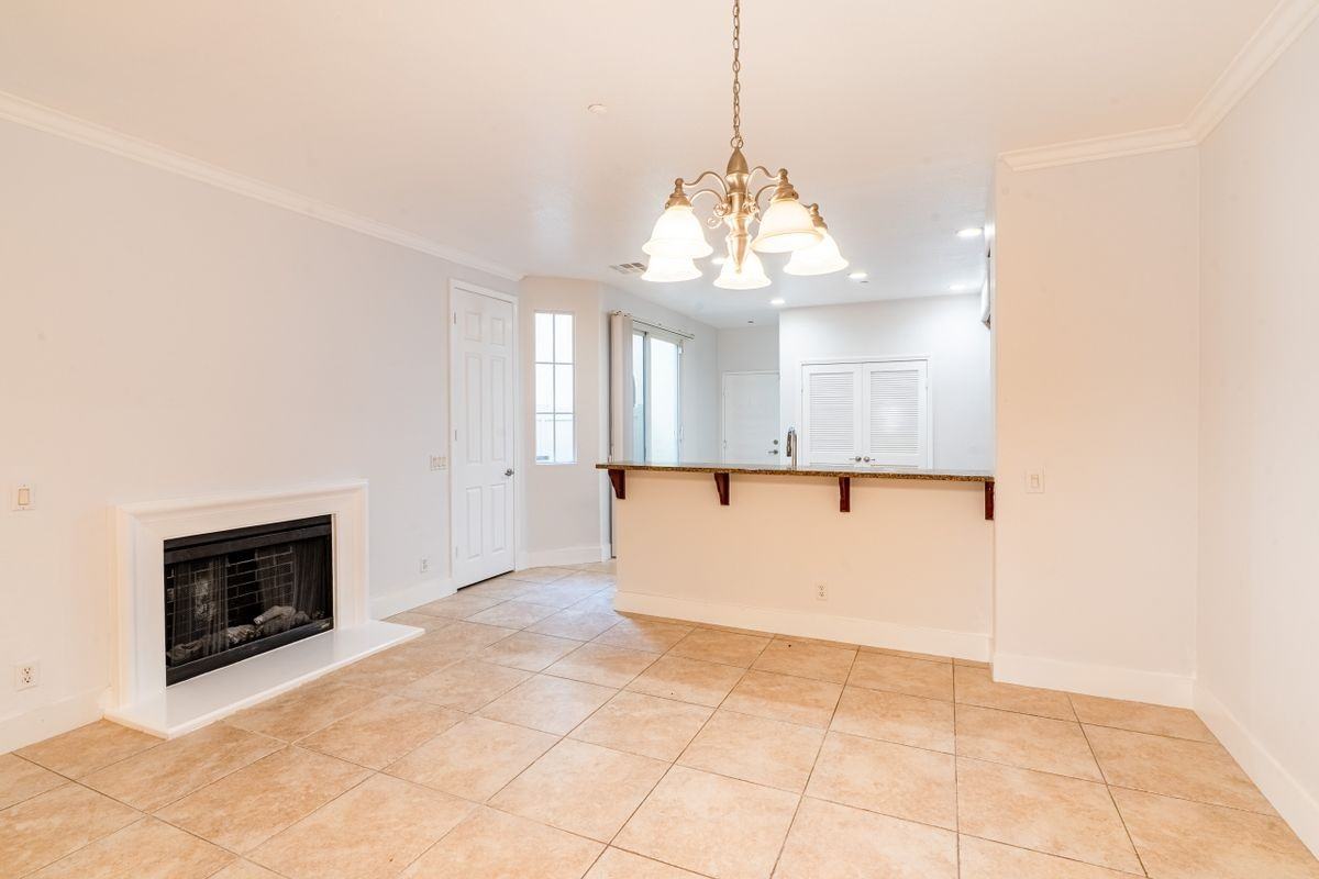 2626 W Madison Cir - Photo 7 of 36