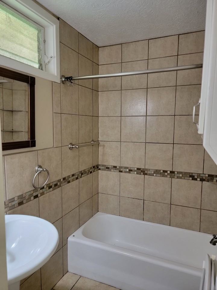 2616 Harrison St - Photo 6 of 16