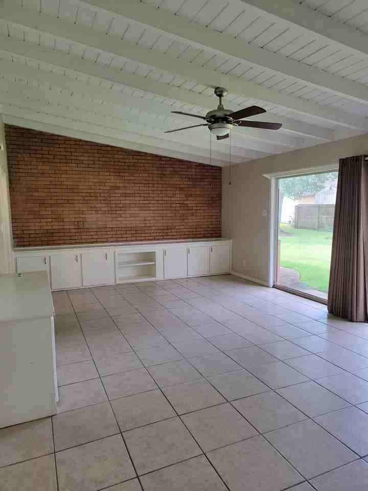 2616 Harrison St - Photo 7 of 16